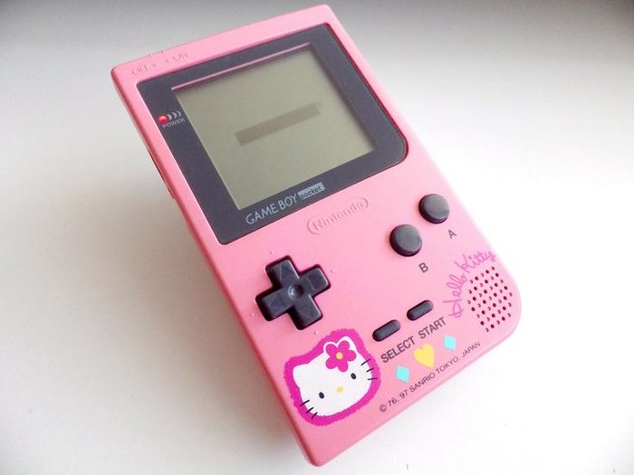 gameboy-pocket-hello-kitty_177ev.jpg