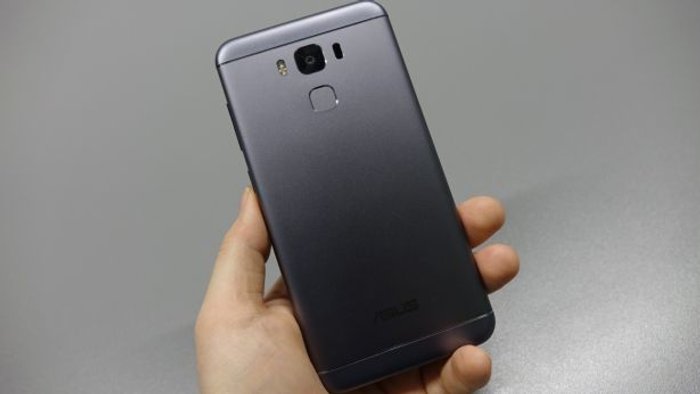 Asus-Zenfone-3-max-02-5_178kk.jpg