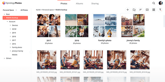 Synology Photos pozwala w prosty sposób gromadzić, katalogować i porządkować rodzinne archiwum zdjęć.