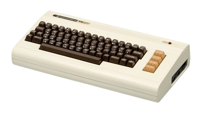 Commodore VIC-20. Źródło: Wikimedia Commons / Evan-Amos, PD