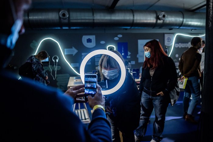 Łódź Design Festival 2021, fot. Oświecony dla ŁDF. Źródło: Domena publiczna